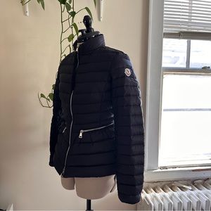 Authentic Moncler Agate Short Quilted Puffer Jacket